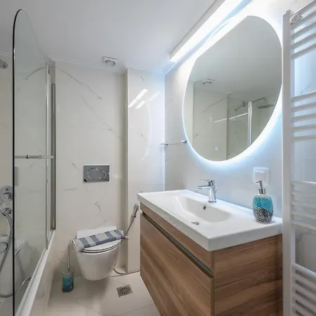 Apartment The Luxury By Cloudkeys *